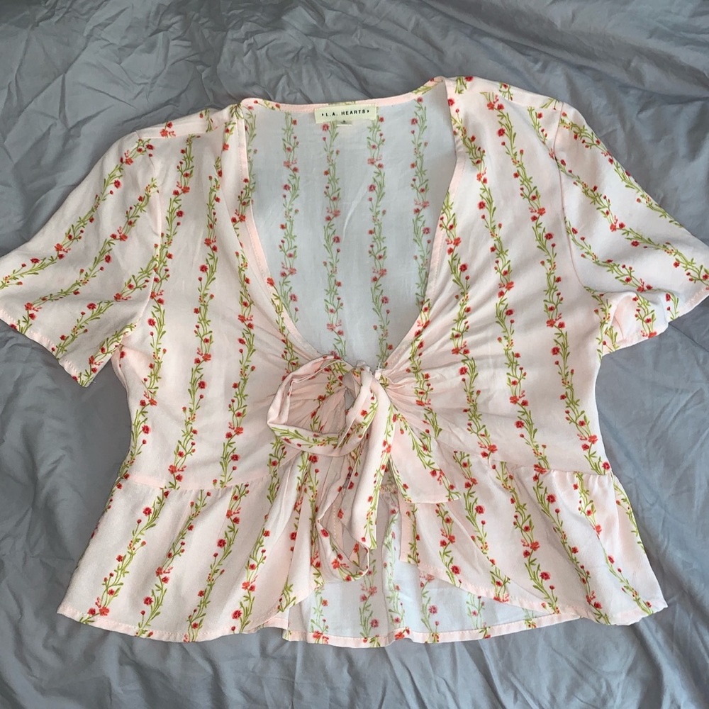 SOLD ON DEPOP!